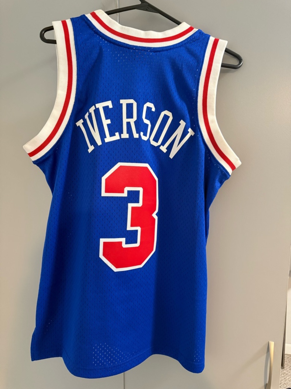 Mitchell & Ness Blue White Red Swingman Jersey Collar - Picture 2 of 5